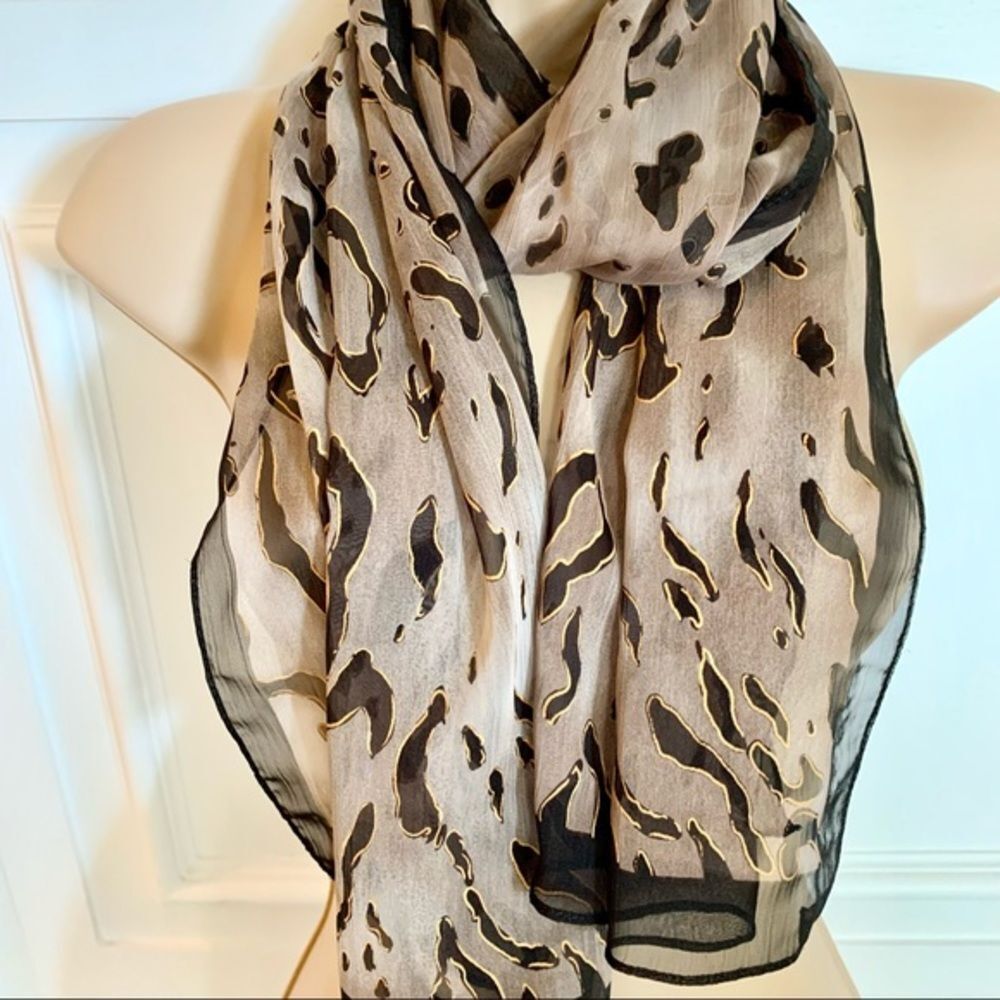 Beautiful‎ Taupe & Black Print Scarf